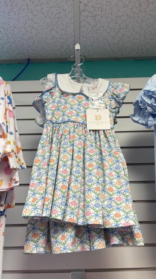 Put in and bows dress